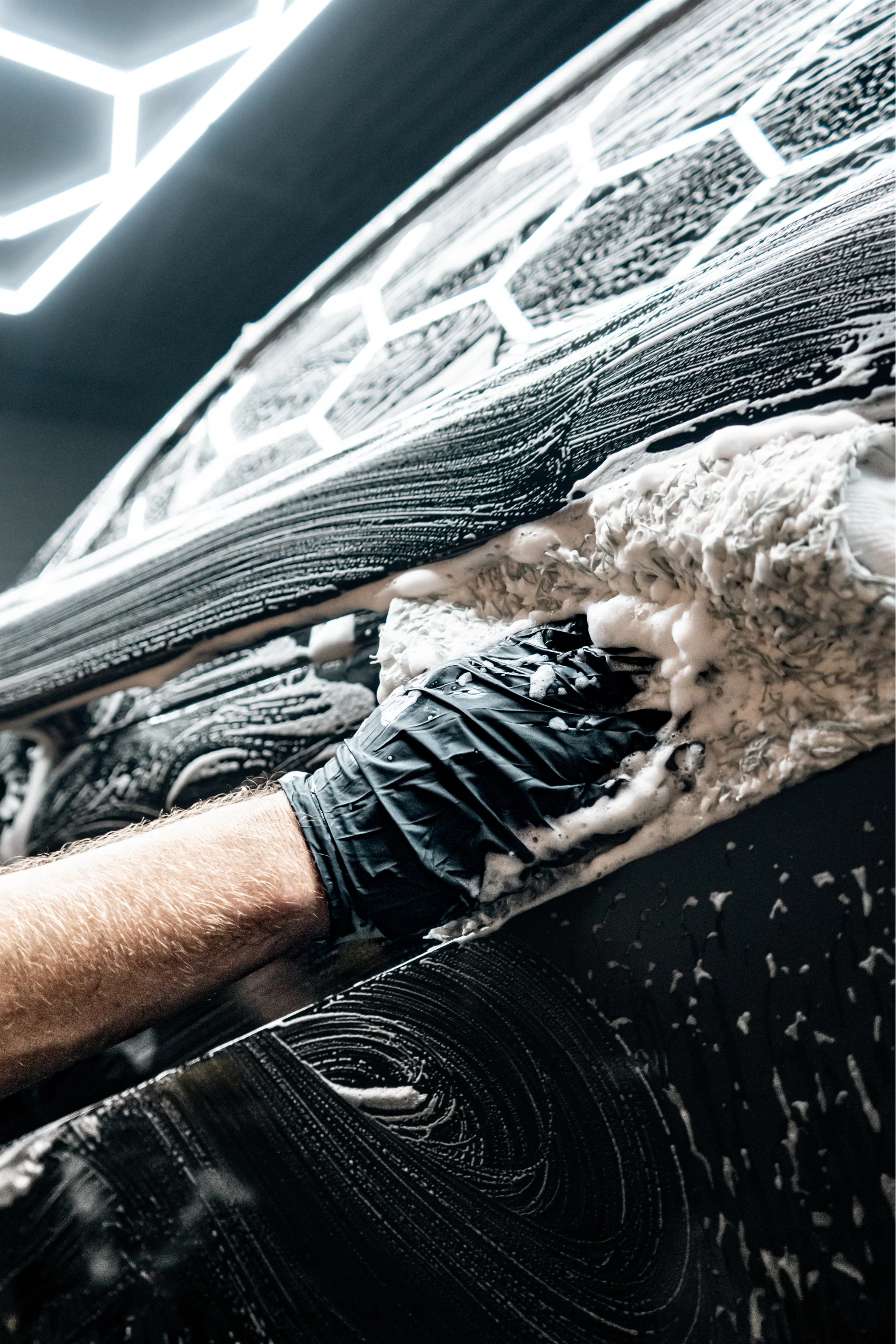 BLACKLINE® MICROFIBER WASH MITT - Image 6