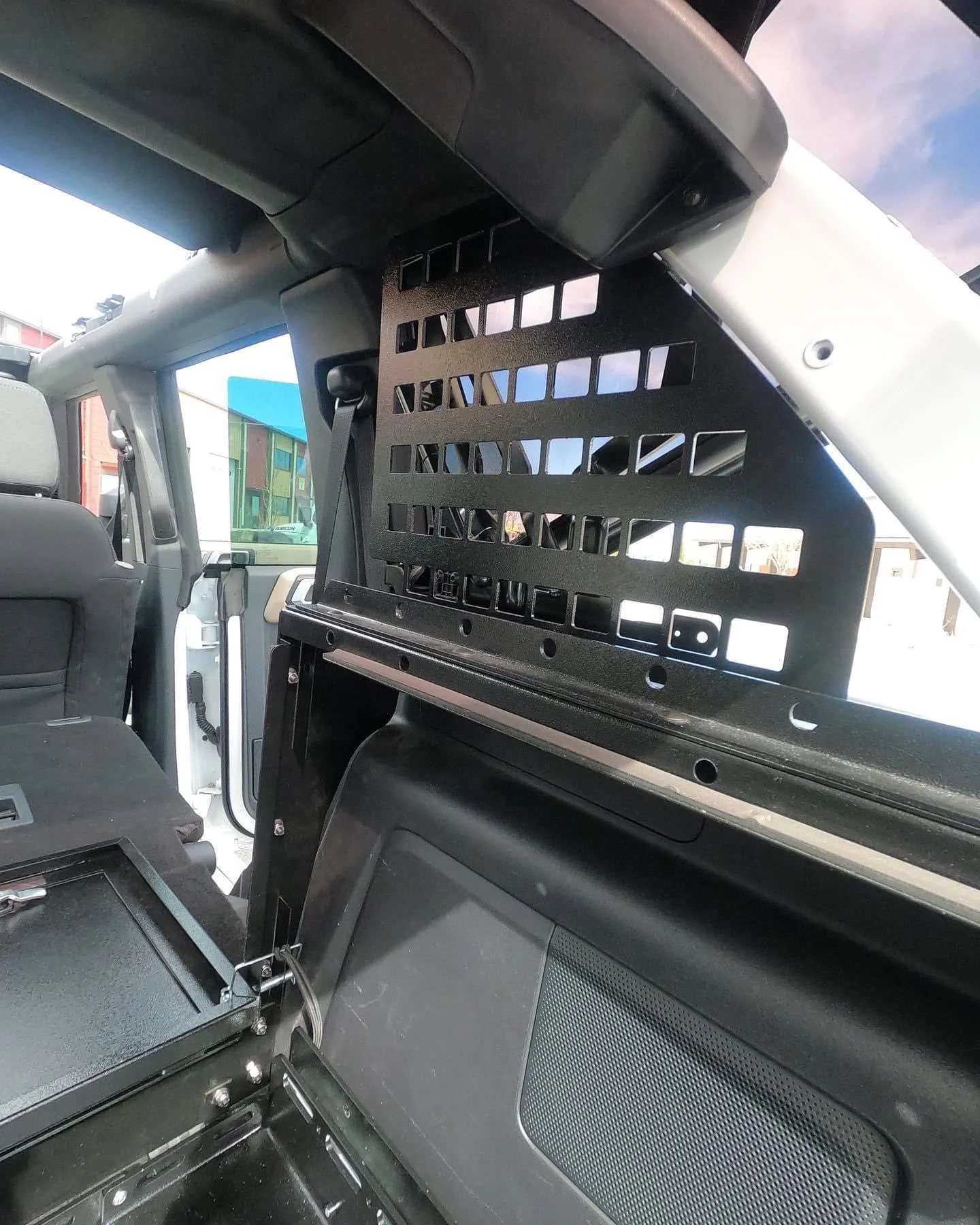 Bronco Roll Bar Molle - Image 3