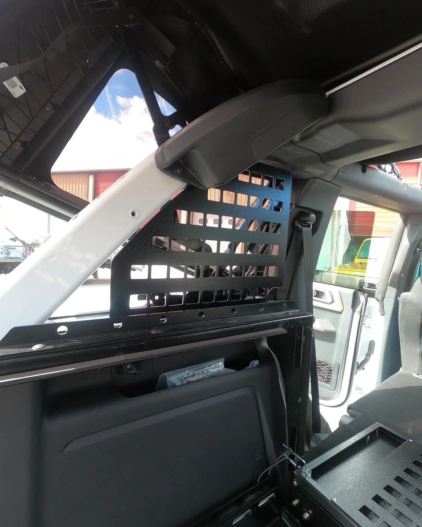 Bronco Roll Bar Molle - Image 4