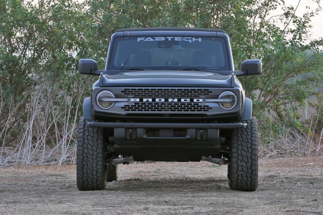 Fabtech 4" Dirt Logic Lift Kit 2021-2025 Bronco - Image 3