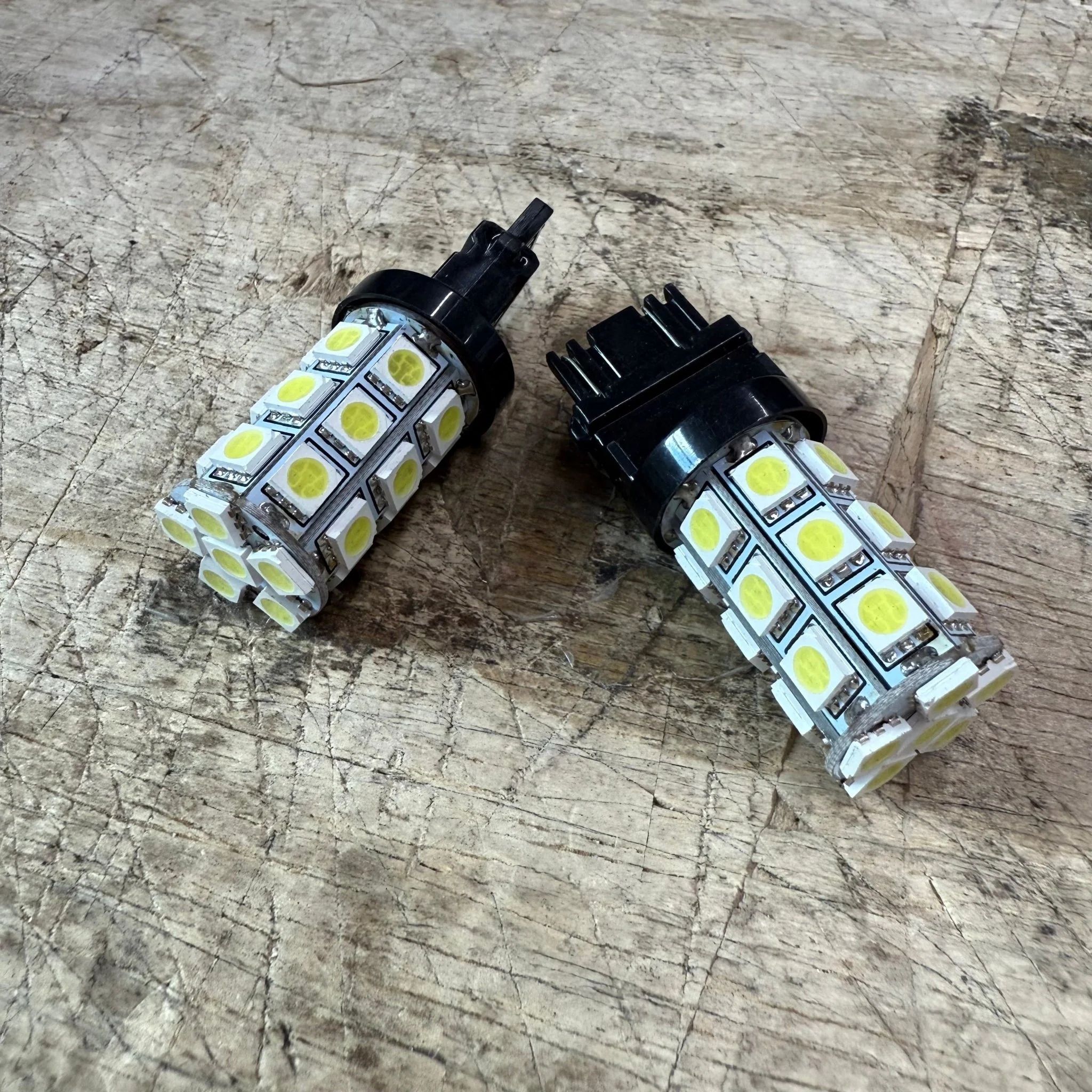 Radius LED Front Turn Signal 2008-2014 Challenger - Image 3