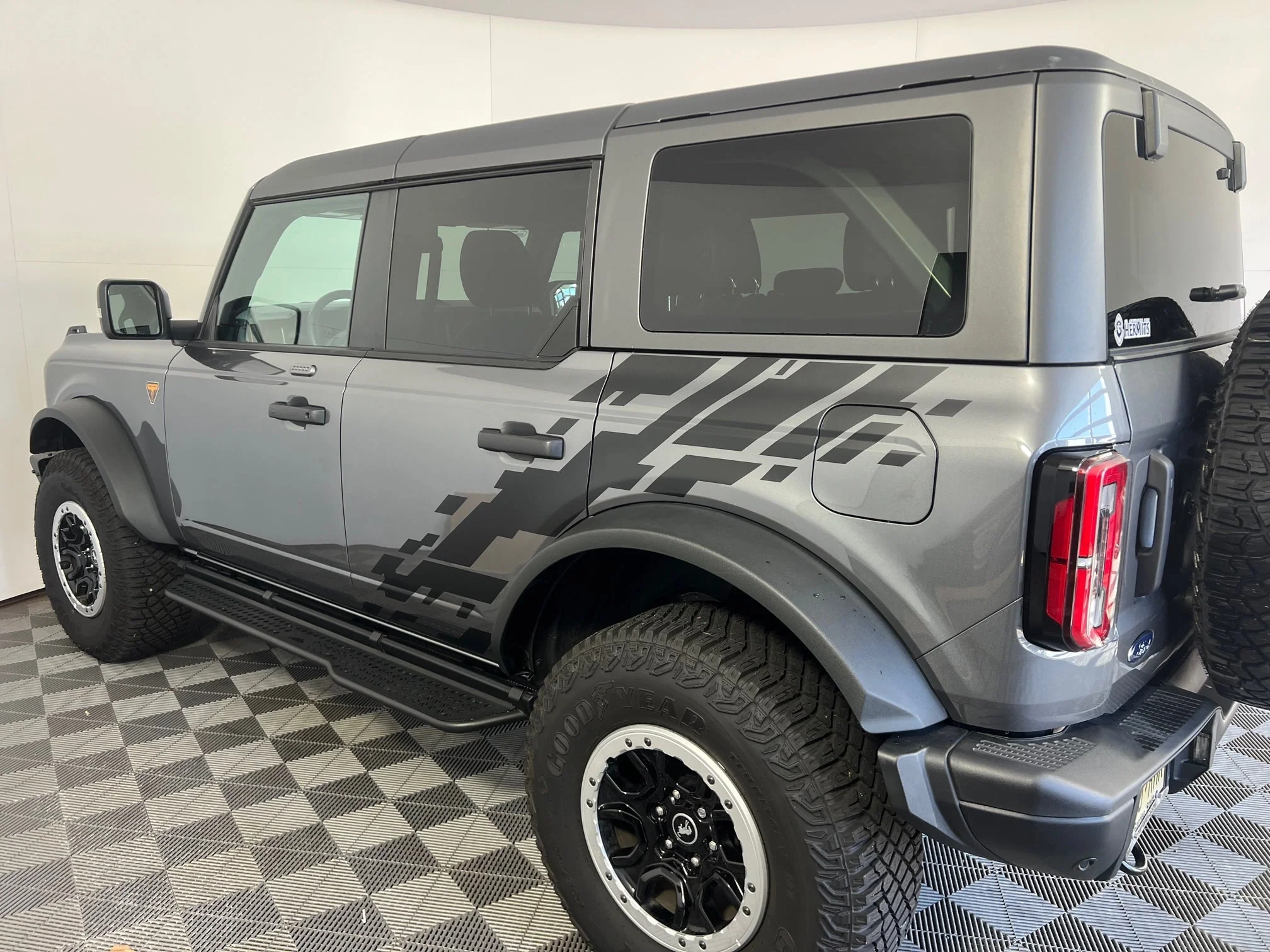 Side Decals for 2021-2025 Ford Bronco (x2) - Image 6
