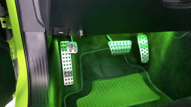 Speedlogix Footrest / Dead Pedal 2008-2023 Challenger - Image 4