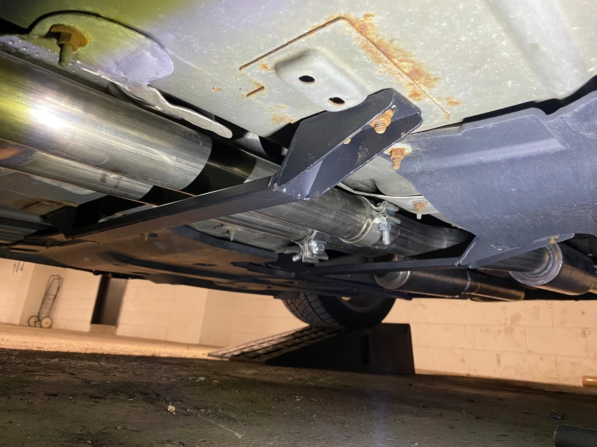 Speedlogix Front Tunnel Brace 2005-2023 Charger - Image 7