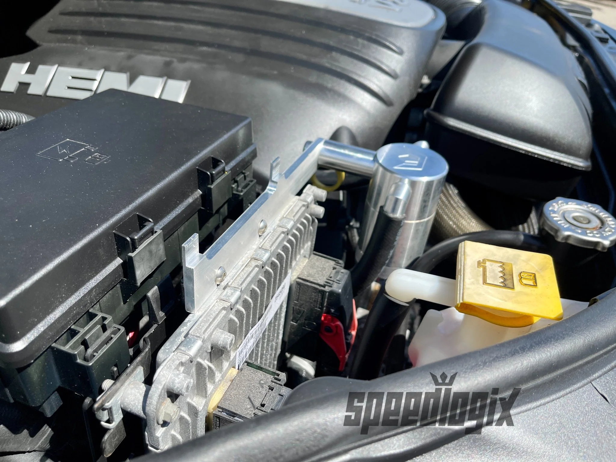 Speedlogix Oil Catch Can 2011-2023 Durango/Grand Cherokee 5.7L - Image 4