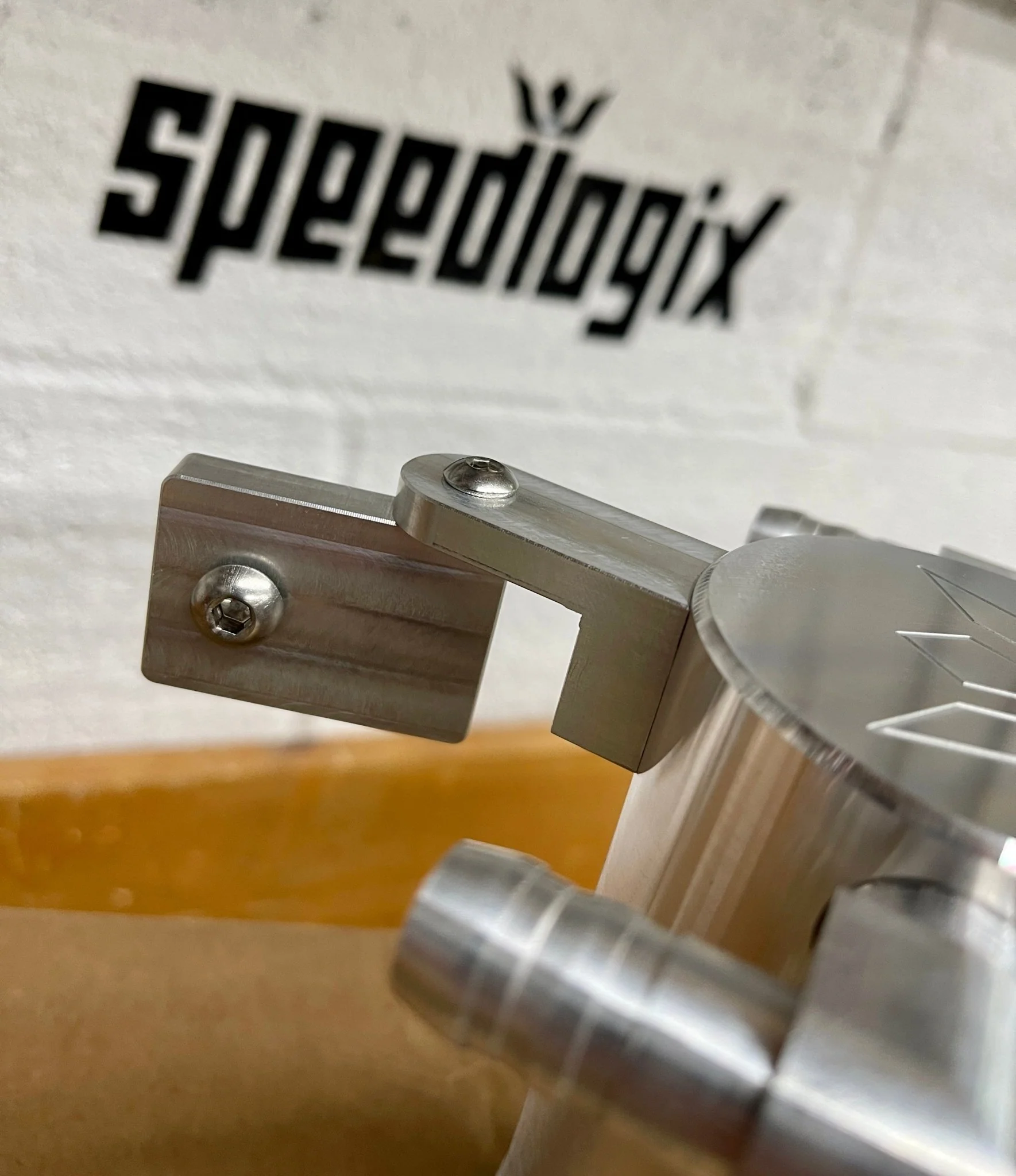 Speedlogix Oil Catch Can w/ Fender Mount 2005-2023 Challenger/Charger - Image 4